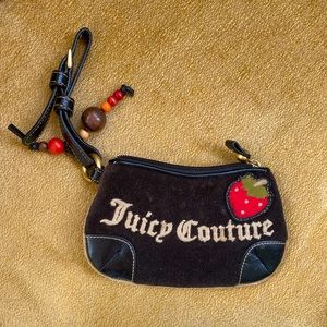 Juicy Couture Purse 🍓 Small clutch with wrist wrap